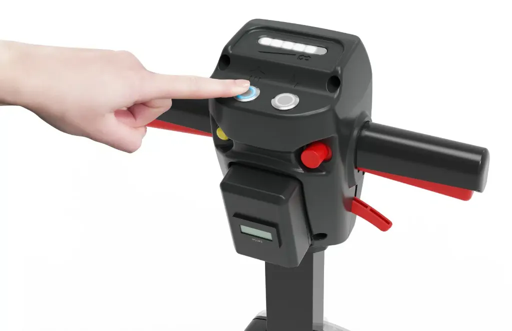 10.-440NX-Controls-Kopie-Gross.webp