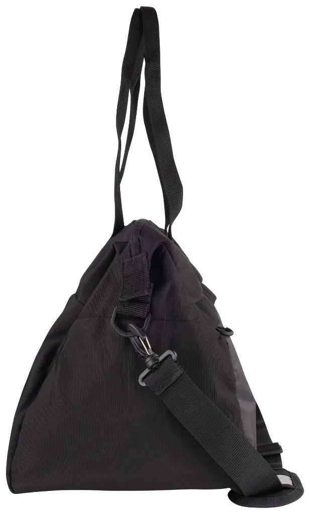040246_99_Duffle_Black_Left.webp